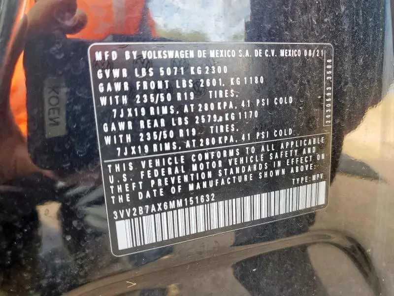 2021 VOLKSWAGEN TIGUAN SE