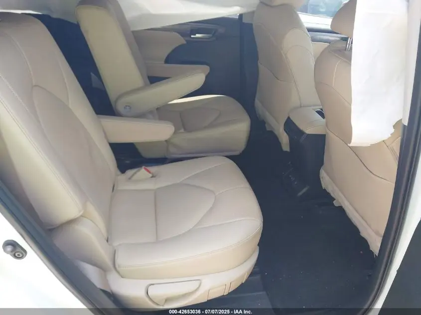 2023 TOYOTA HIGHLANDER LIMITED
