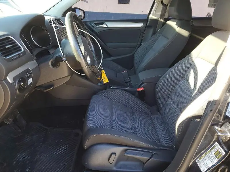 2013 VOLKSWAGEN GOLF   