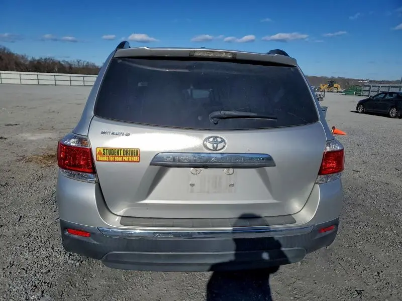 2013 TOYOTA HIGHLANDER LIMITED  