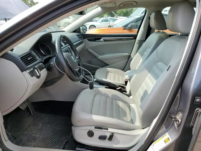 2017 VOLKSWAGEN PASSAT SEL PREMIUM  
