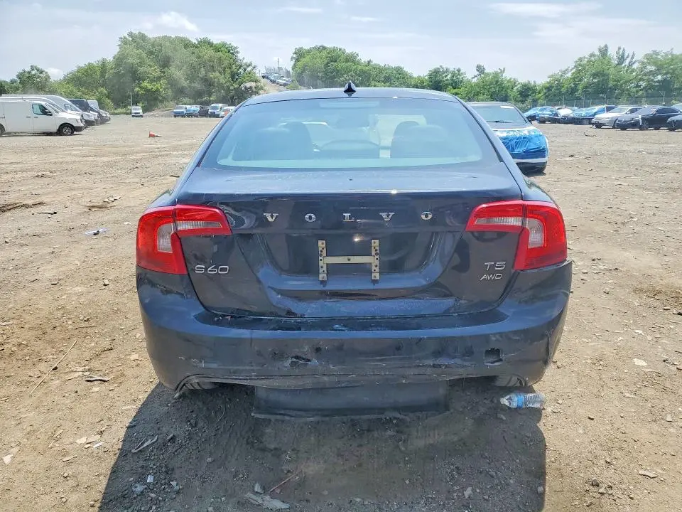 2015 VOLVO S60 PREMIER  