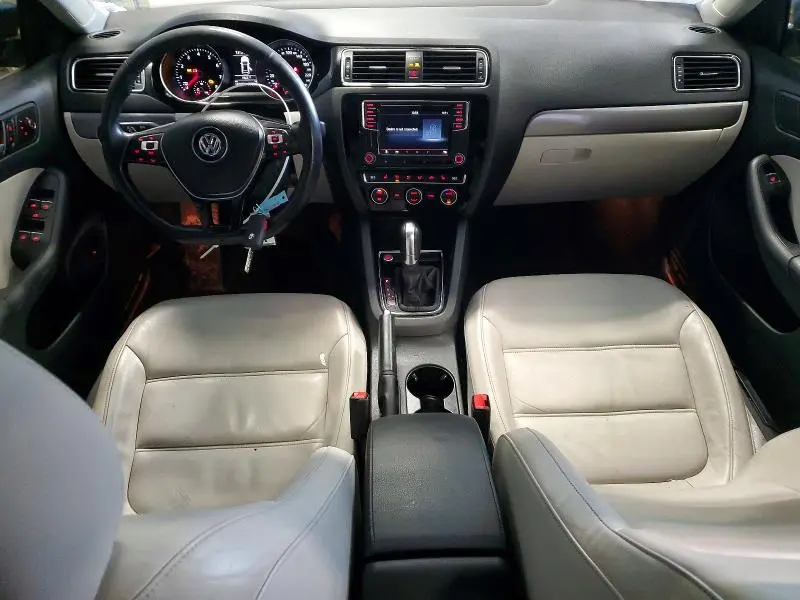 2017 VOLKSWAGEN JETTA SEL  