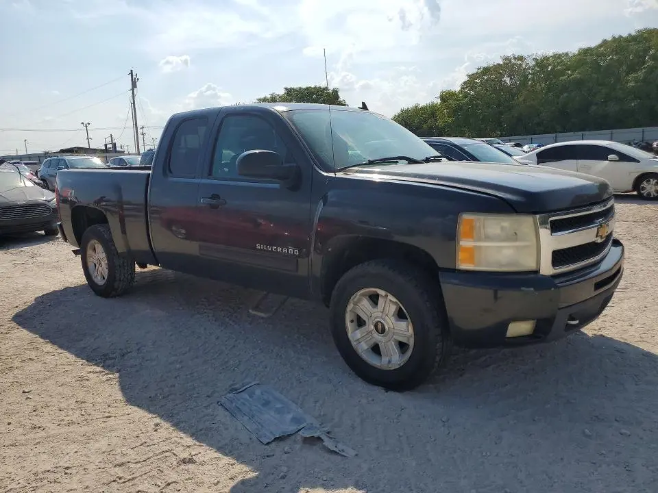 2010 CHEVROLET SILVERADO K1500 LT  