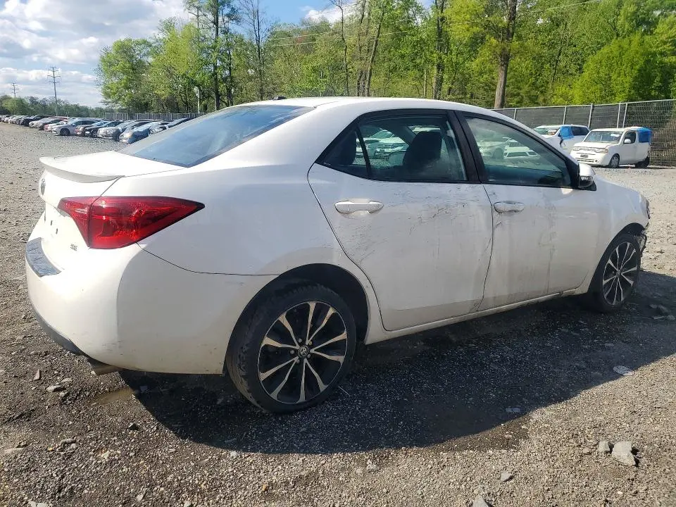 2017 TOYOTA COROLLA SE  