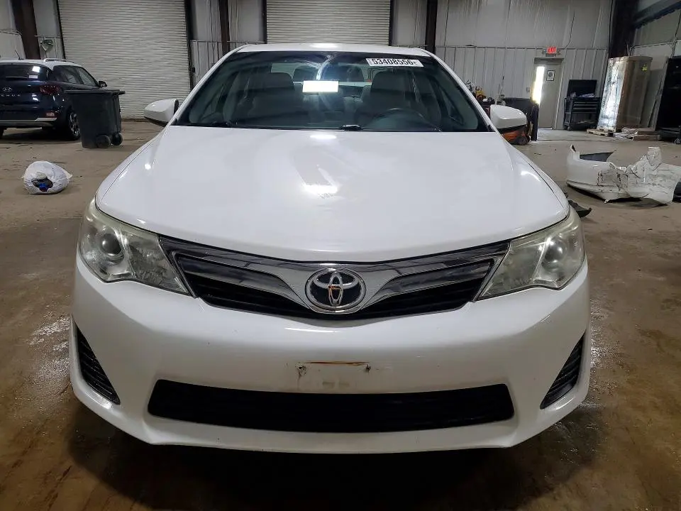 2014 TOYOTA CAMRY LE  