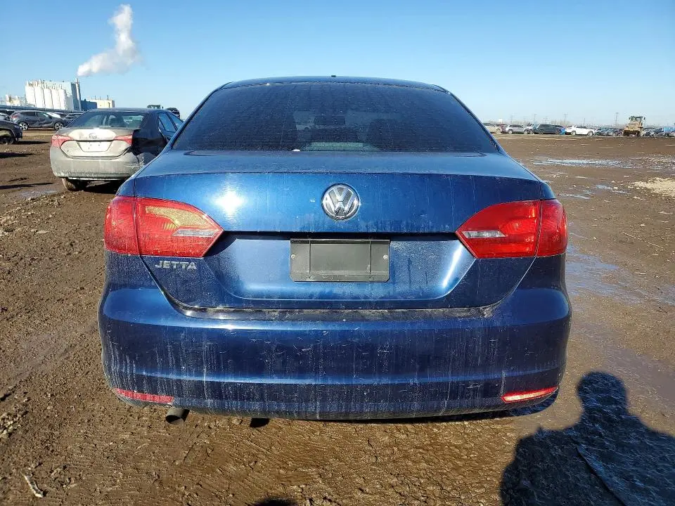 2013 VOLKSWAGEN JETTA BASE  