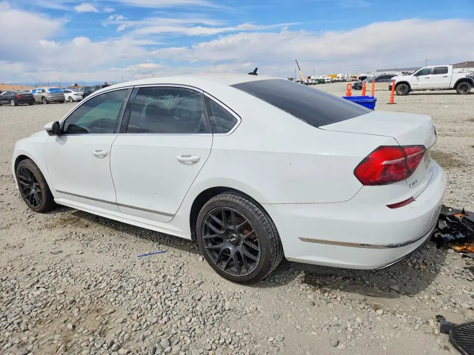 2016 VOLKSWAGEN PASSAT S  