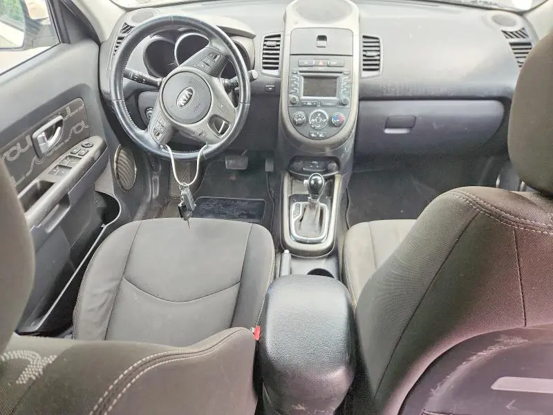 2013 KIA SOUL +  