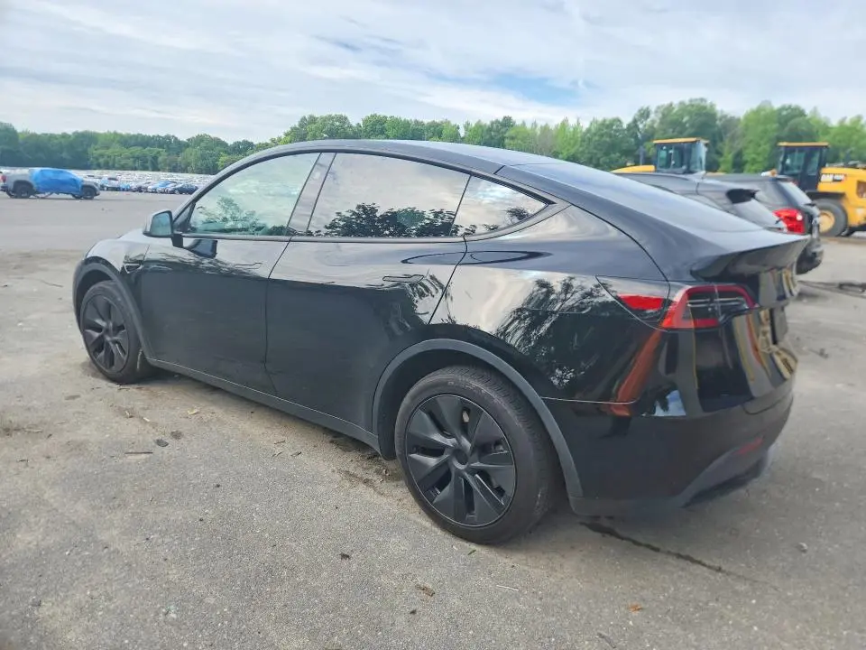 2025 TESLA MODEL Y   