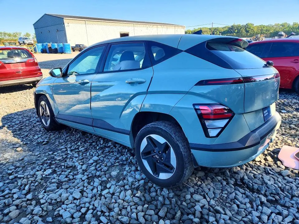 2024 HYUNDAI KONA SE  