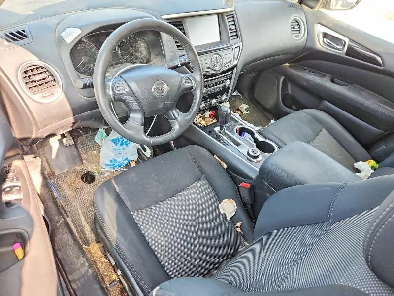 2017 NISSAN PATHFINDER SV  