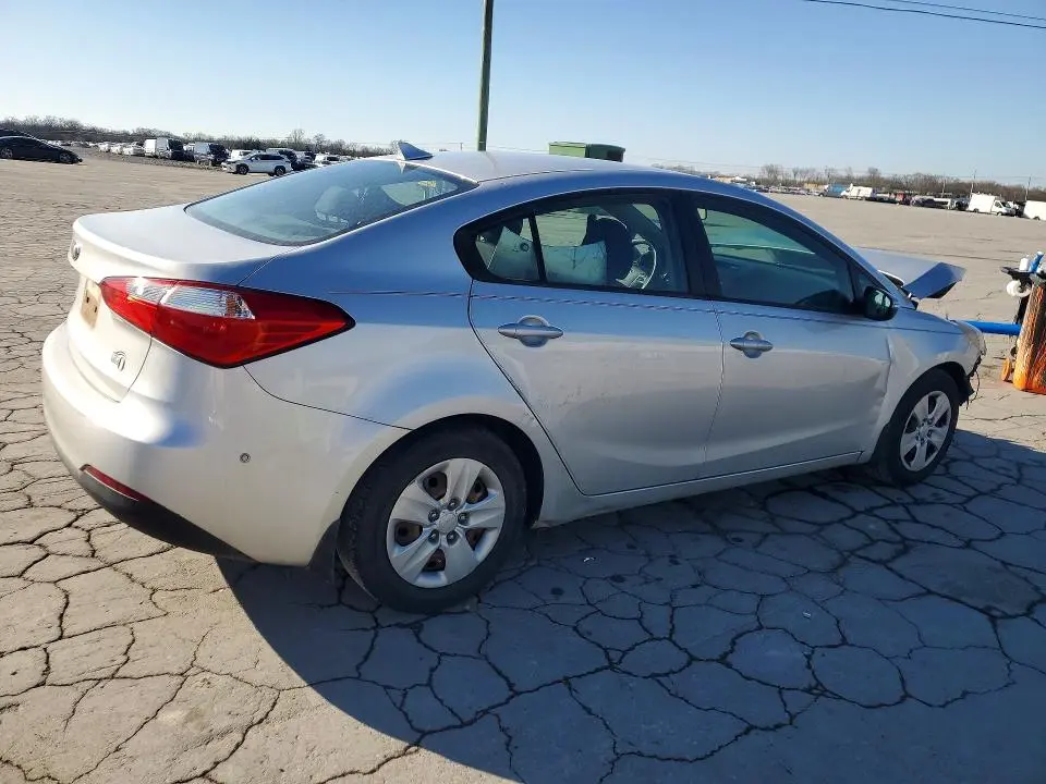 2016 KIA FORTE LX  