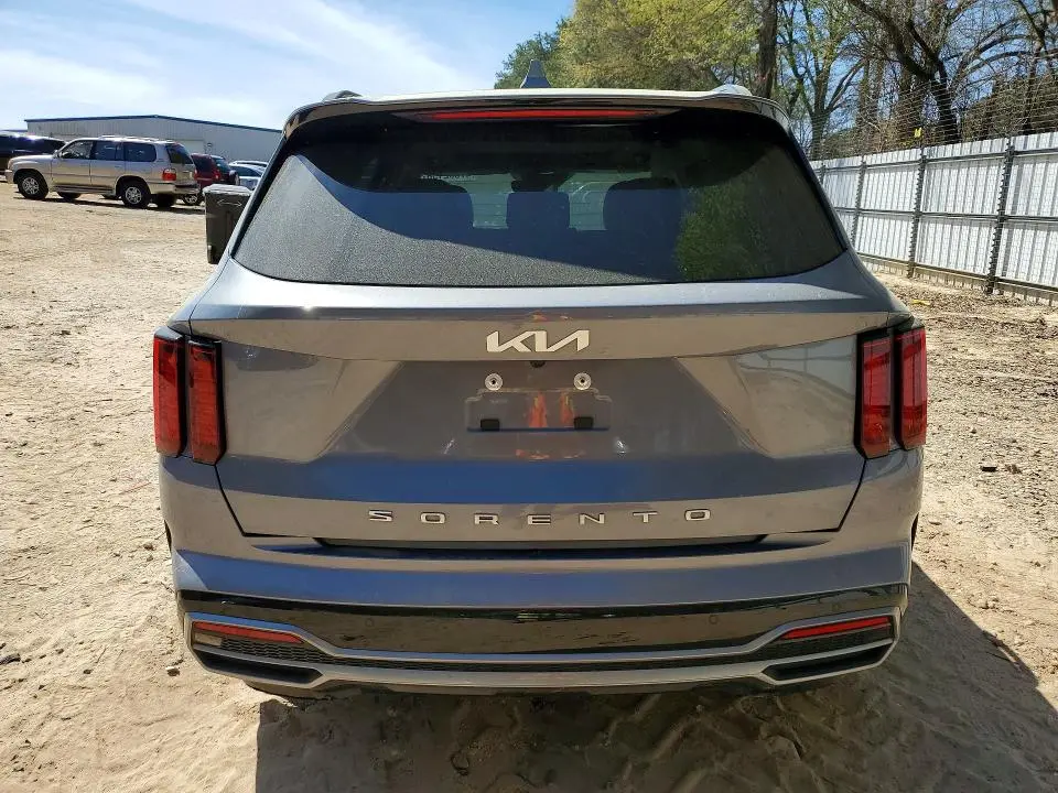 2022 KIA SORENTO S  
