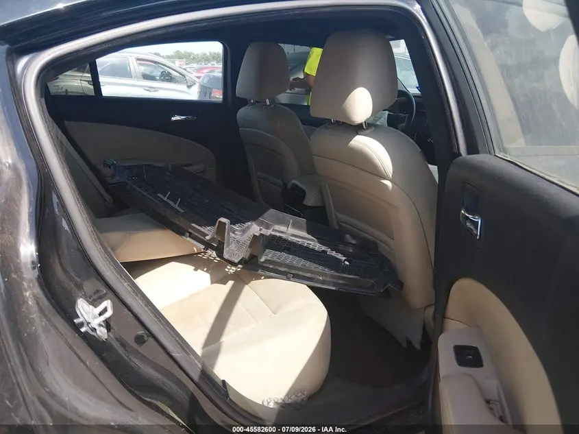2012 DODGE CHARGER SE