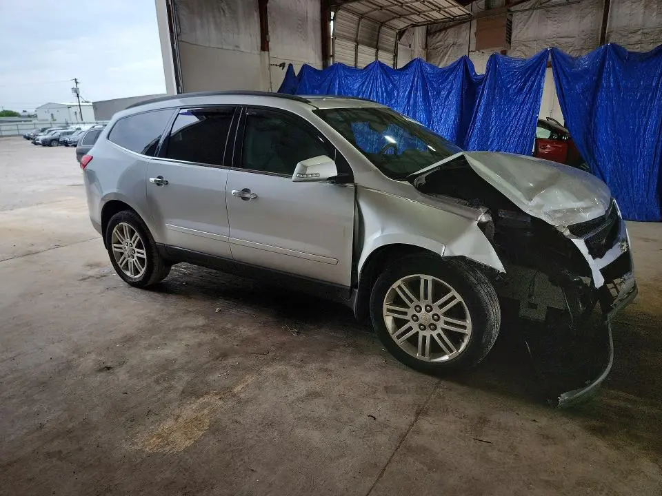 2012 CHEVROLET TRAVERSE LT  