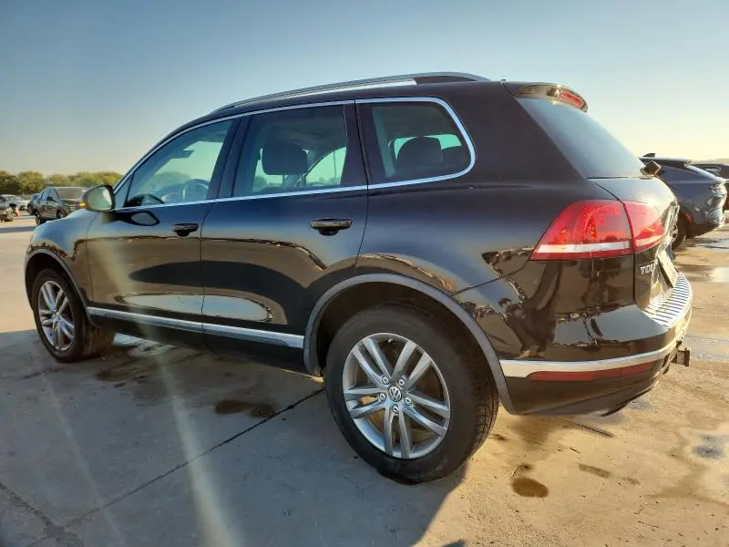 2016 VOLKSWAGEN TOUAREG SPORT  
