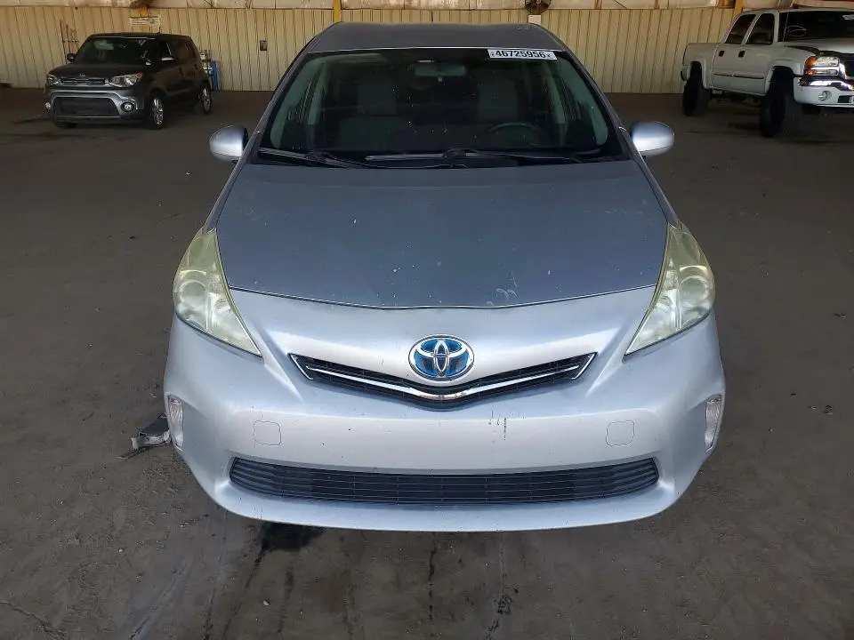 2014 TOYOTA PRIUS V THREE  