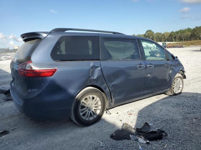 2017 TOYOTA SIENNA XLE