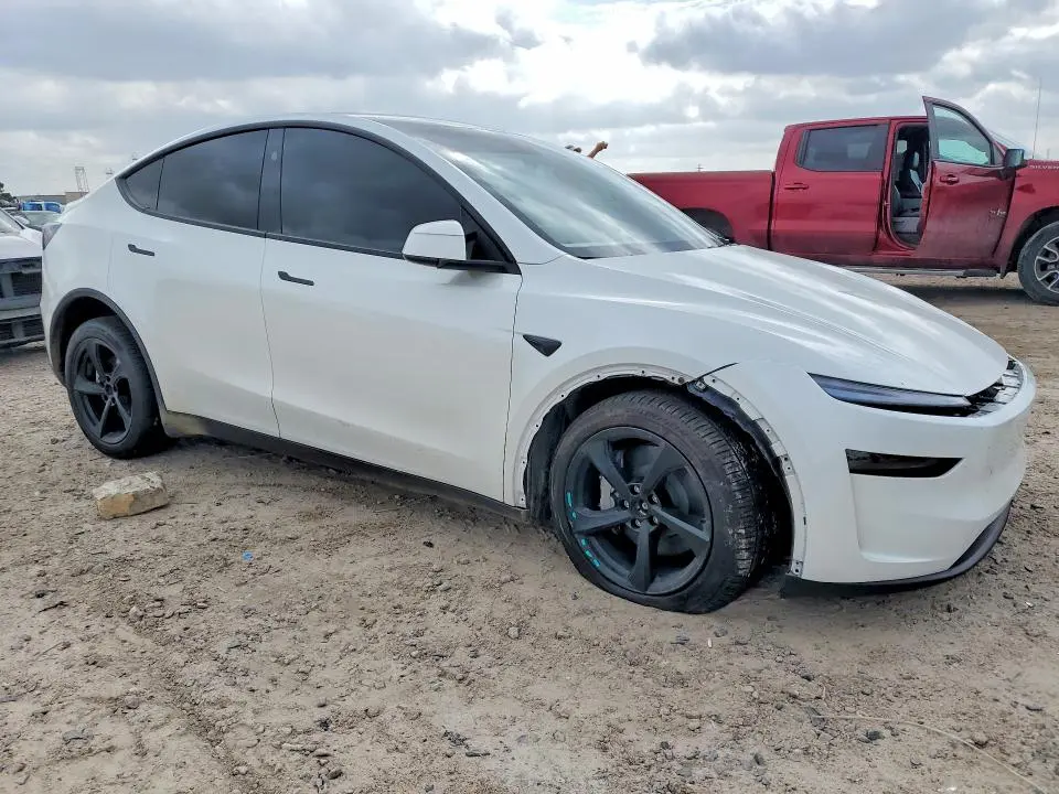 2026 TESLA MODEL Y   