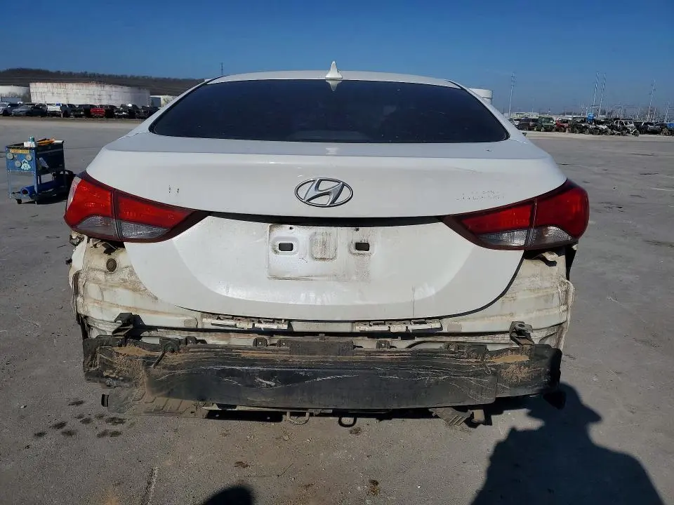 2016 HYUNDAI ELANTRA   