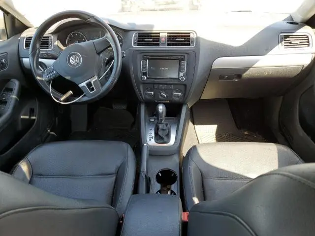 2014 VOLKSWAGEN JETTA SE  