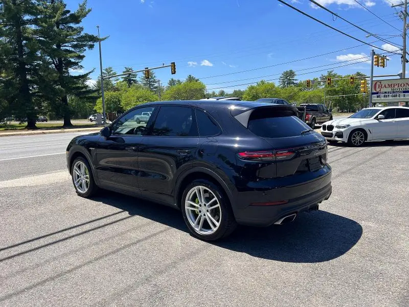 2019 PORSCHE CAYENNE SE HYBRID  