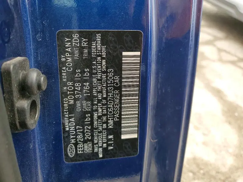 2017 HYUNDAI VELOSTER BASE  