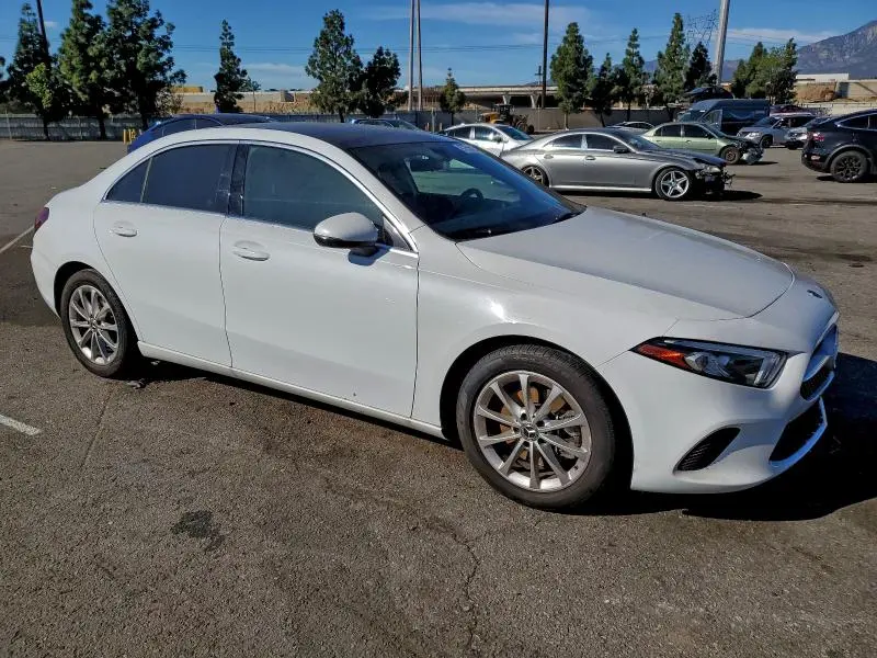 2020 MERCEDES-BENZ A 220  