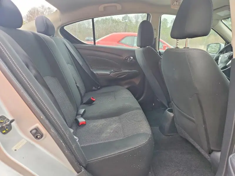 2018 NISSAN VERSA SV  