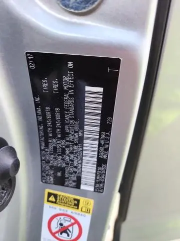 2017 TOYOTA HIGHLANDER LE  