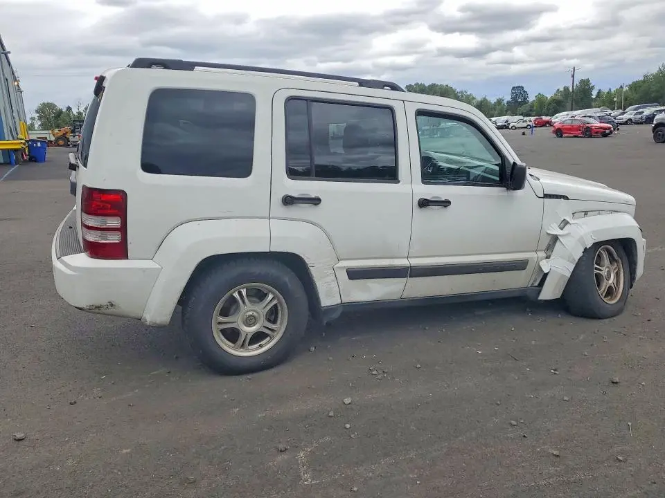 2011 JEEP LIBERTY SPORT  