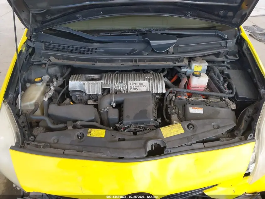 2013 TOYOTA PRIUS TWO