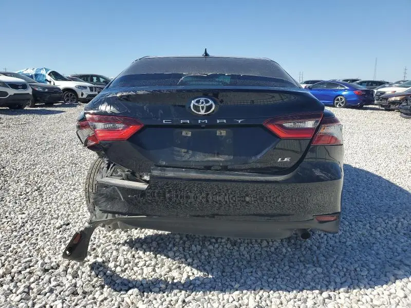 2022 TOYOTA CAMRY LE  