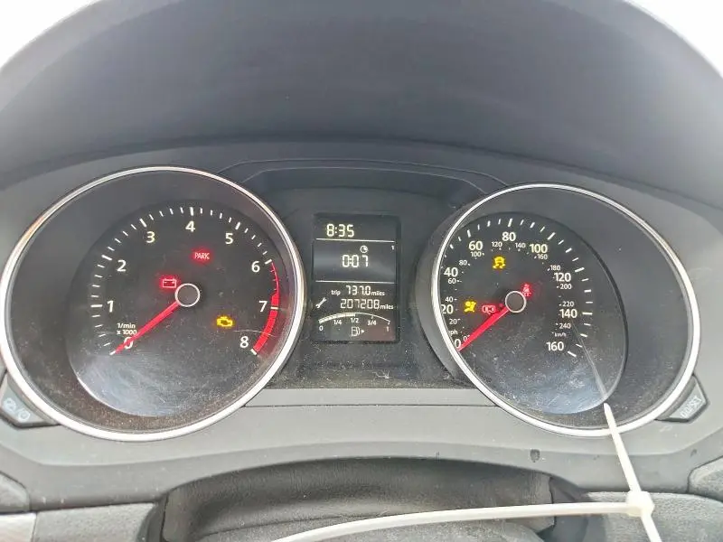 2016 VOLKSWAGEN JETTA SE  