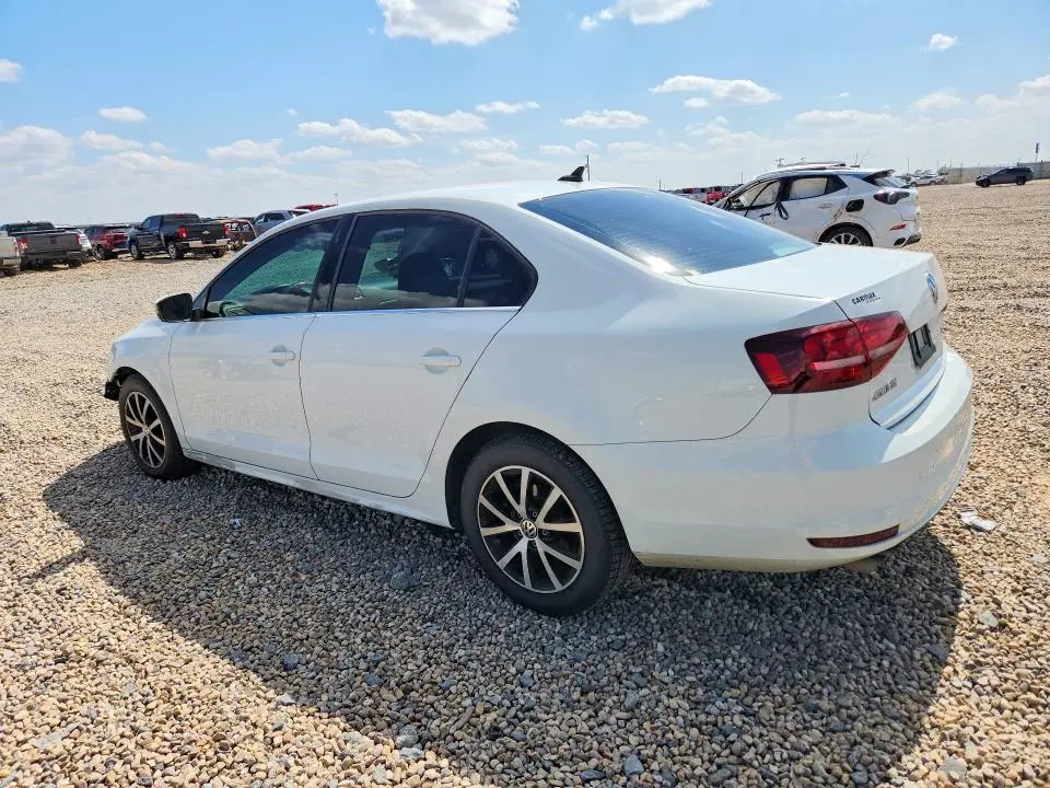 2017 VOLKSWAGEN JETTA SE  