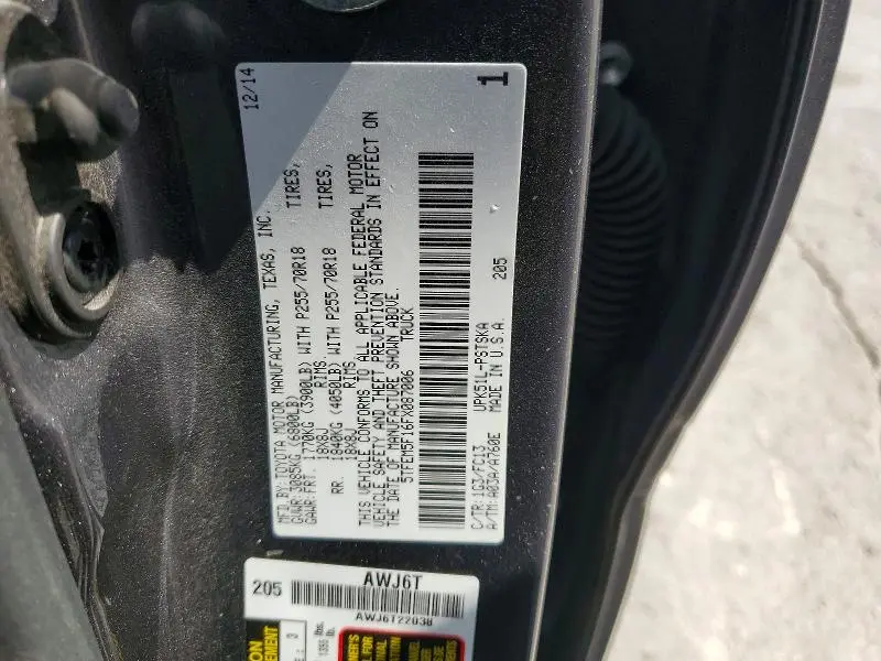 2015 TOYOTA TUNDRA CREWMAX SR5  
