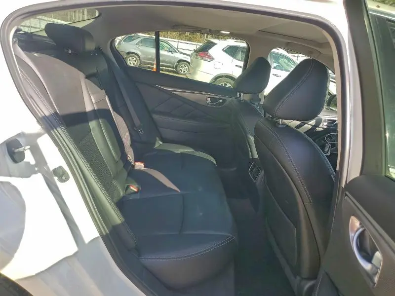 2019 INFINITI Q50 LUXE  