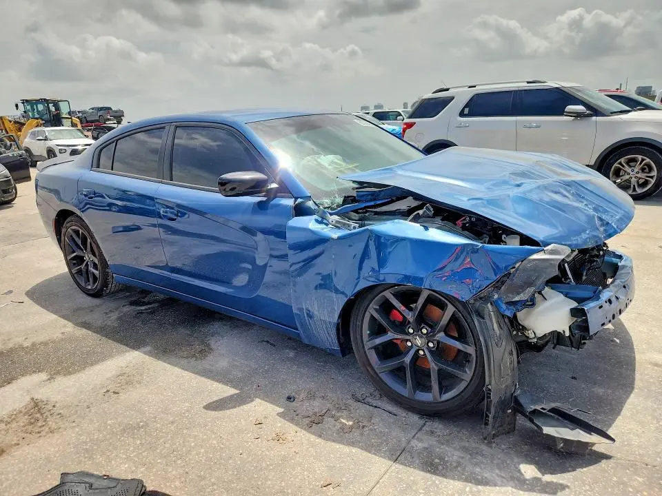 2021 DODGE CHARGER SXT  