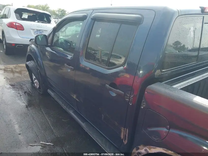 2016 NISSAN FRONTIER SV