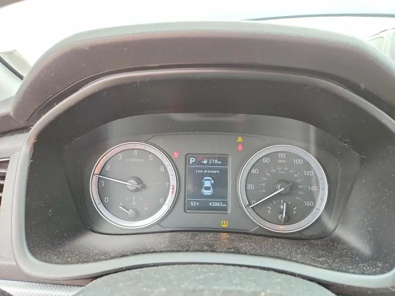 2019 HYUNDAI SONATA SE  