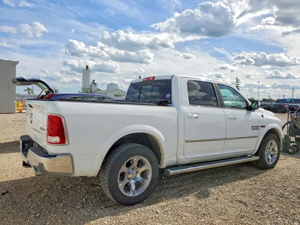 2016 RAM 1500 LARAMIE  