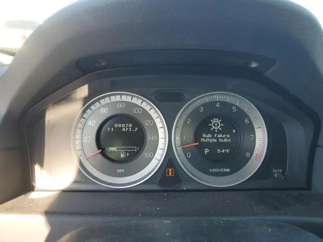 2012 VOLVO XC70 3.2  