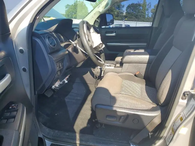 2017 TOYOTA TUNDRA SR5  