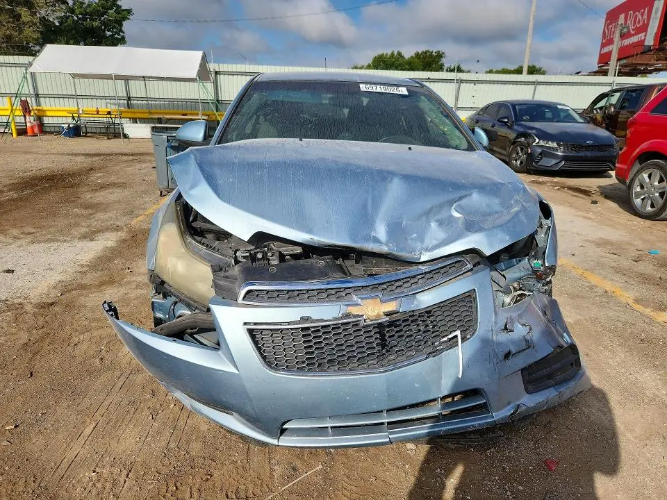 2011 CHEVROLET CRUZE   