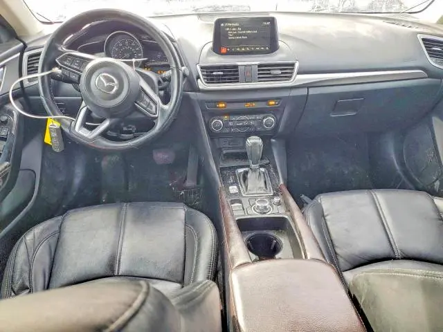 2017 MAZDA 3 TOURING  