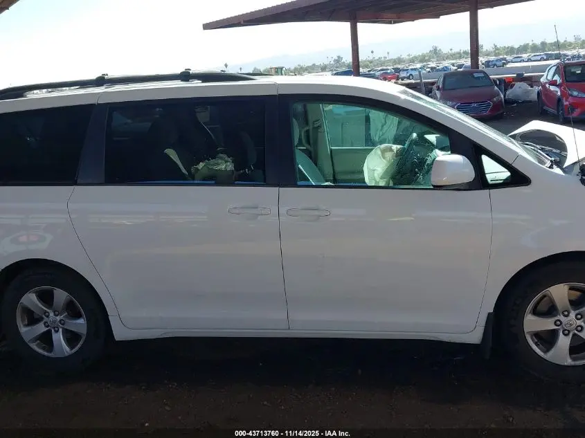 2013 TOYOTA SIENNA LE V6 8 PASSENGER