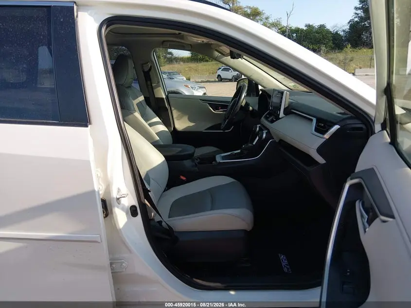 2019 TOYOTA RAV4 HYBRID LIMITED