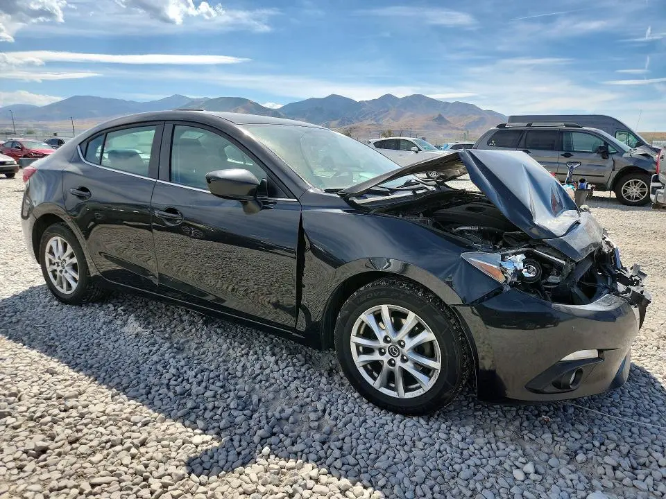 2016 MAZDA 3 TOURING  