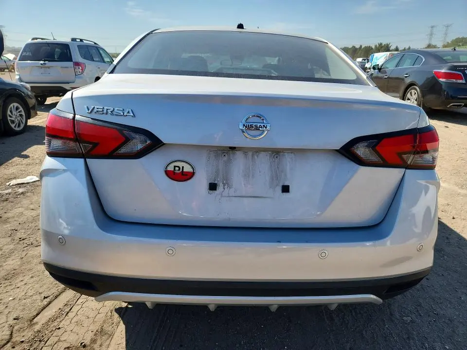 2020 NISSAN VERSA S  
